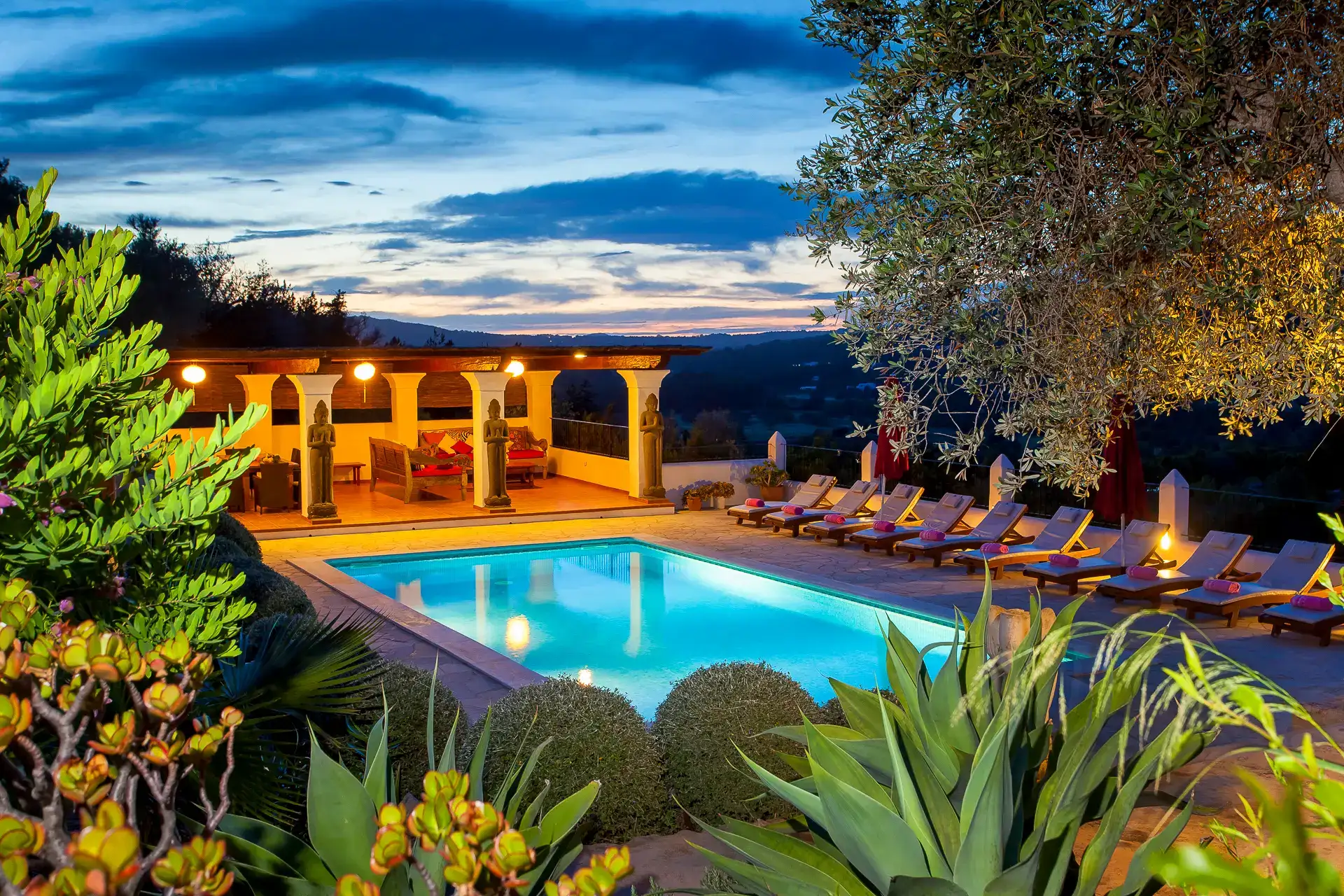 Villa Can Xumeu, Santa Eulalia, Ibiza — Photo 3